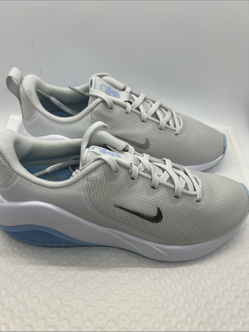 Nike Bella 7 Training Shoes Wmns Sz 6 Photon Dust Light Smoke Grey Psychic Blue